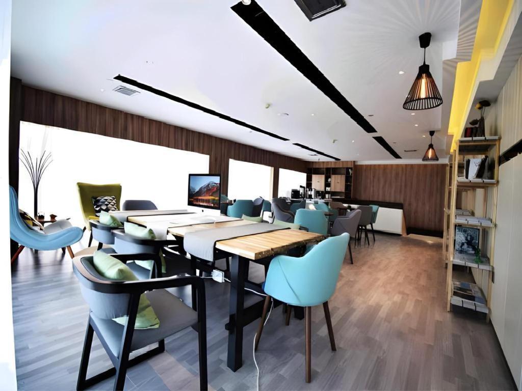 Jinjiang Metropolo Hotel Nanjing Jiangjun Dadao Hehai University Branch Eksteriør bilde