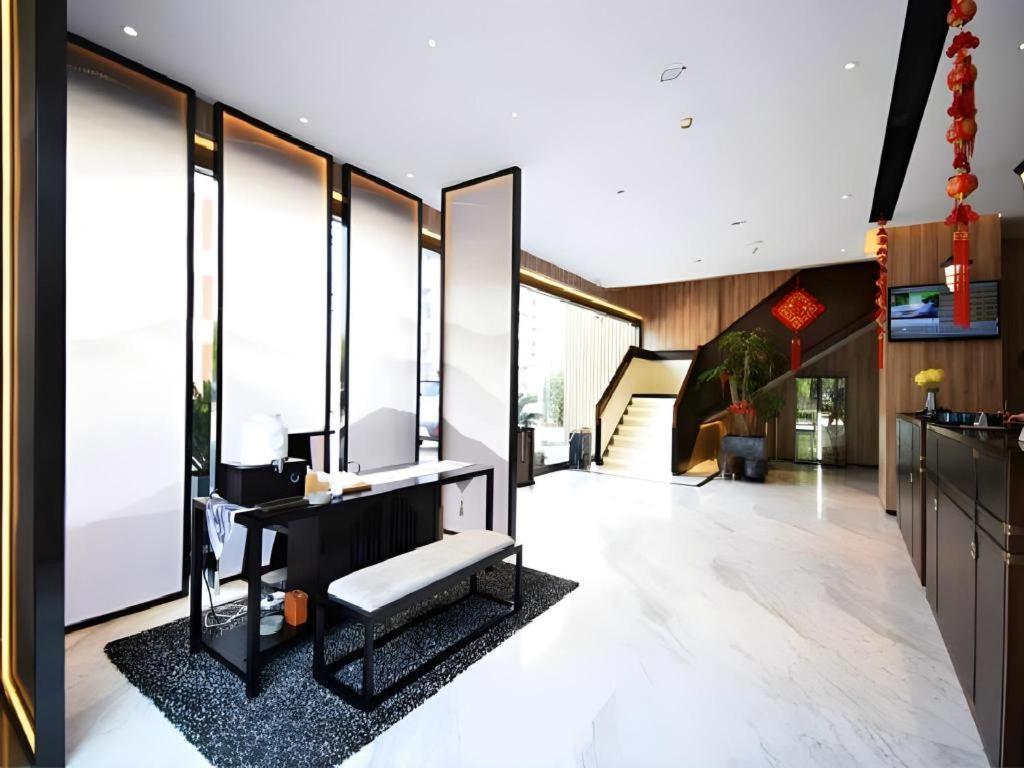 Jinjiang Metropolo Hotel Nanjing Jiangjun Dadao Hehai University Branch Eksteriør bilde