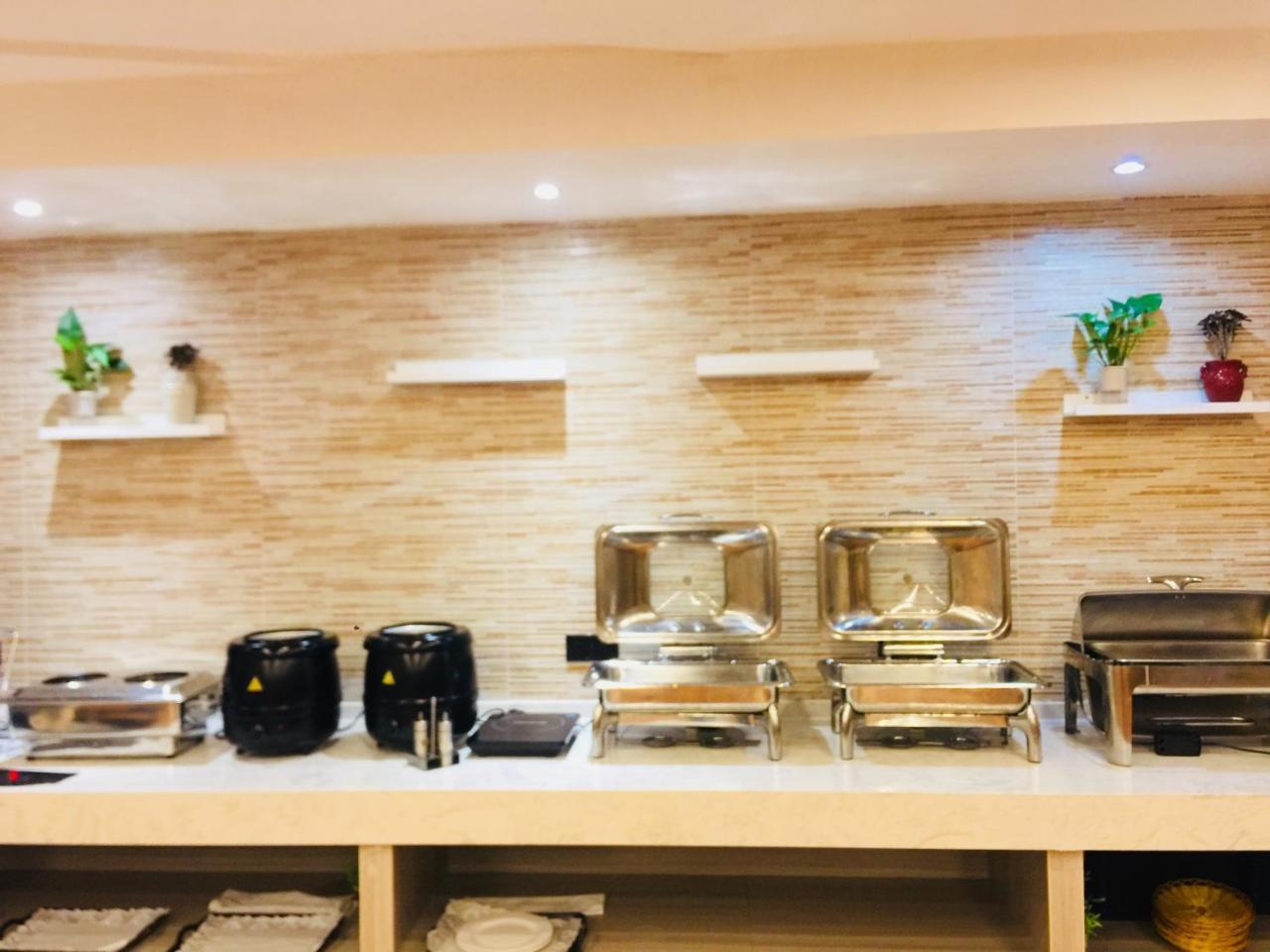 Jinjiang Metropolo Hotel Nanjing Jiangjun Dadao Hehai University Branch Eksteriør bilde